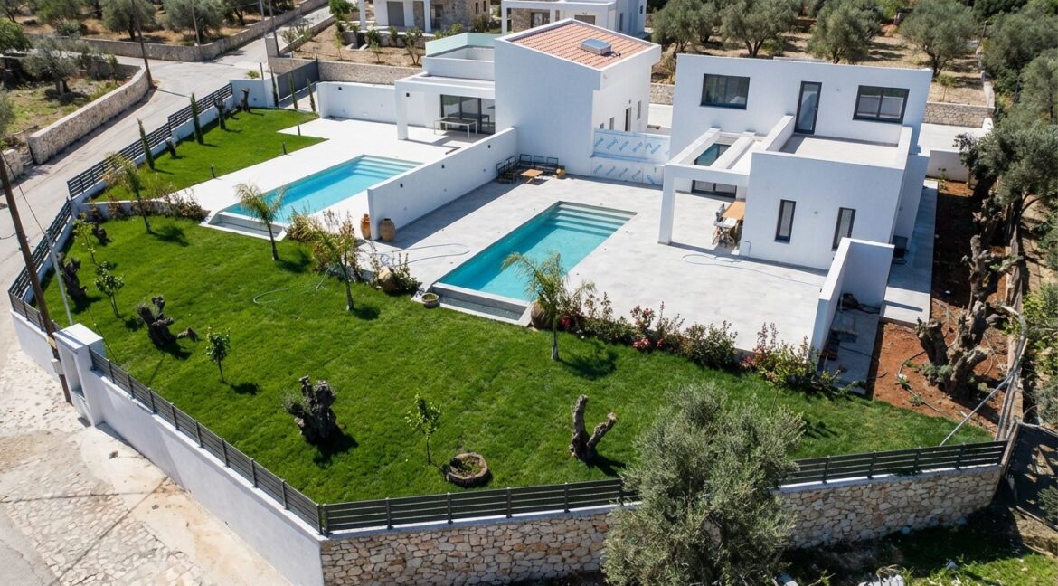 Two Luxury Villas for Sale in Lefkada Nydri 1