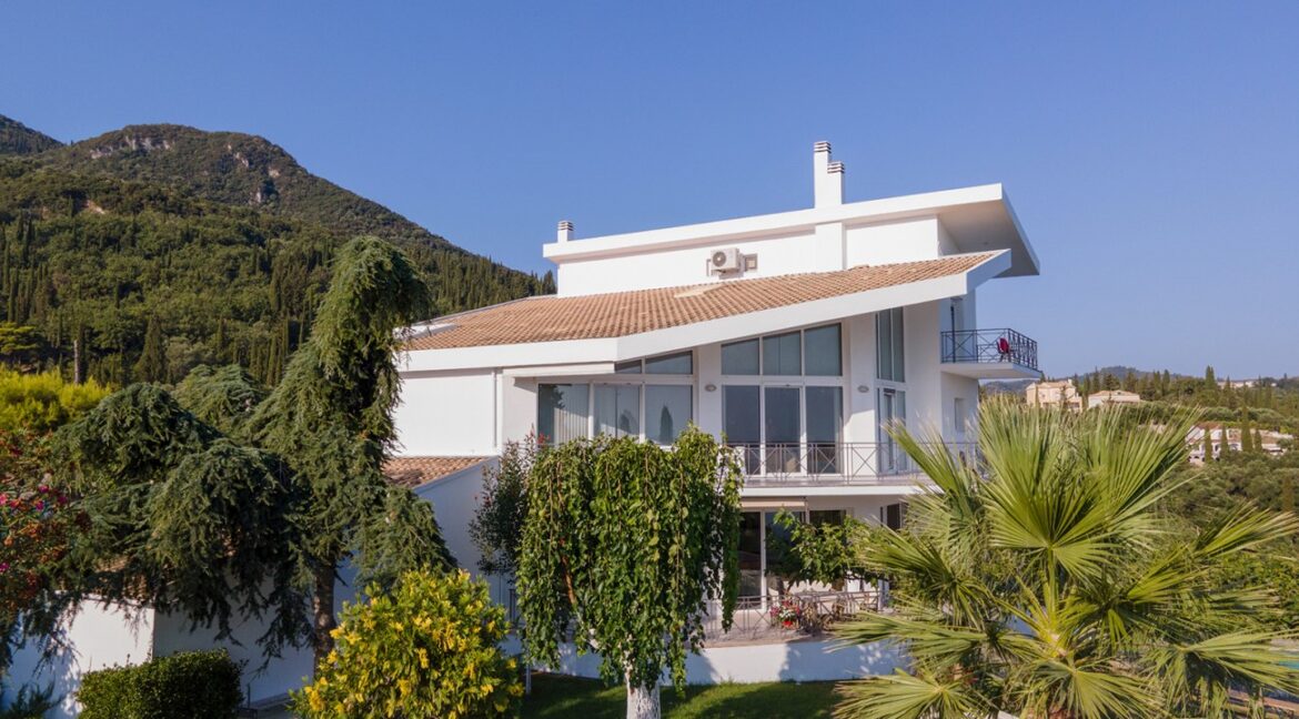 Unique Villa for Sale in Corfu 13
