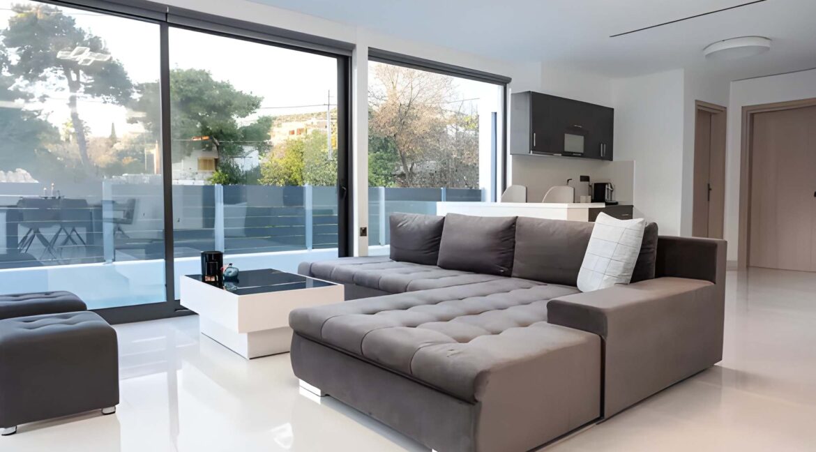 Villa for Sale in Lagonisi South Attica – Near the Beach 3