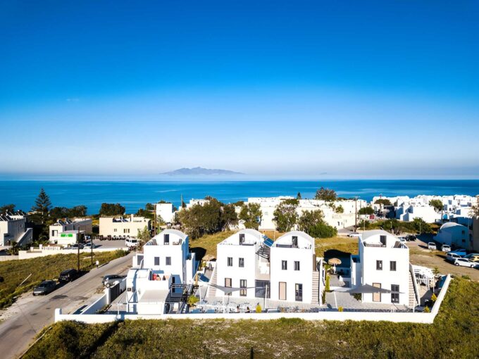 4★ Hotel for Sale in Kamari – Santorini