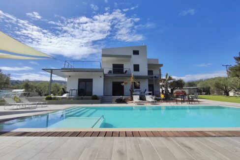 5 Apartments Villa for sale Sithonia - Ormos Panagias