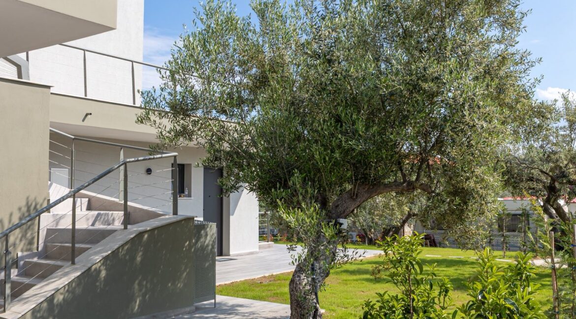 5 Apartments Villa for sale Sithonia - Ormos Panagias 14