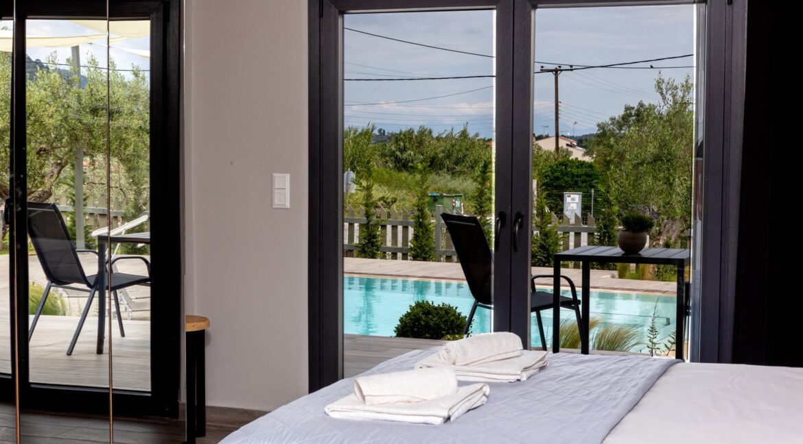 5 Apartments Villa for sale Sithonia - Ormos Panagias 2