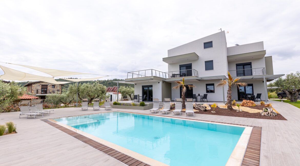 5 Apartments Villa for sale Sithonia - Ormos Panagias 24