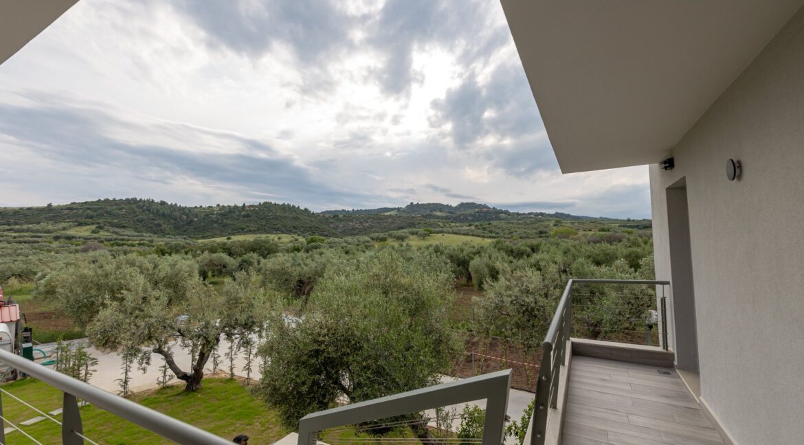 5 Apartments Villa for sale Sithonia - Ormos Panagias 5