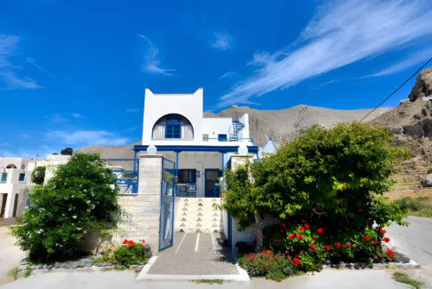 Beachfront Hotel for Sale in Santorini – Perissa