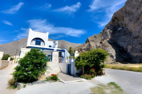 Beachfront Hotel for Sale in Santorini – Perissa 8