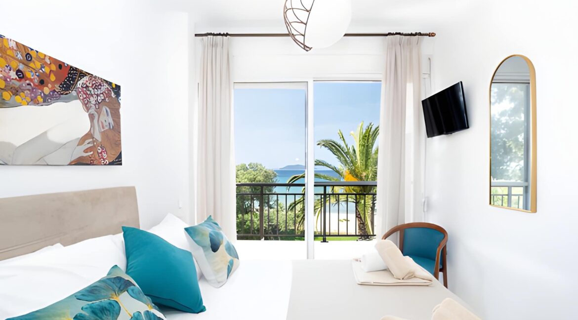 Beachfront House for Sale in Sithonia, Neos Marmaras 3