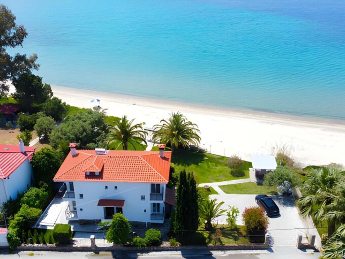 Beachfront House for Sale in Sithonia, Neos Marmaras