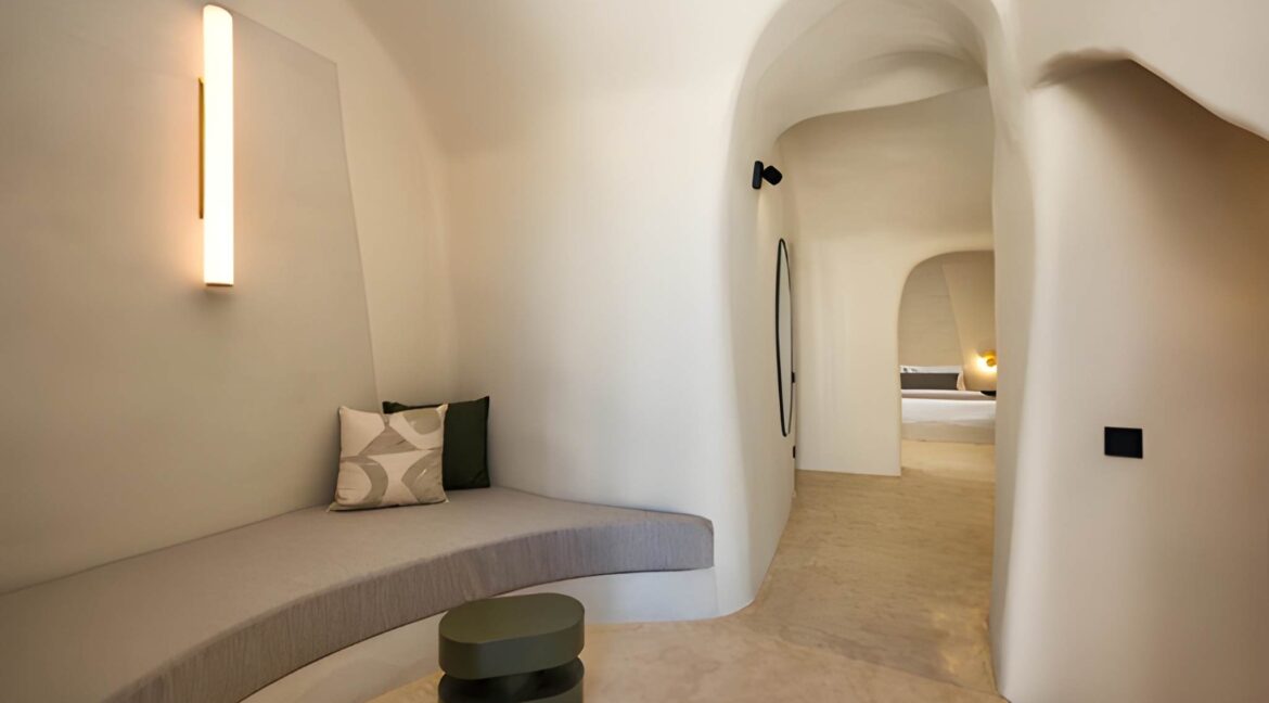 Boutique Hotel for Sale in Pyrgos Santorini 1