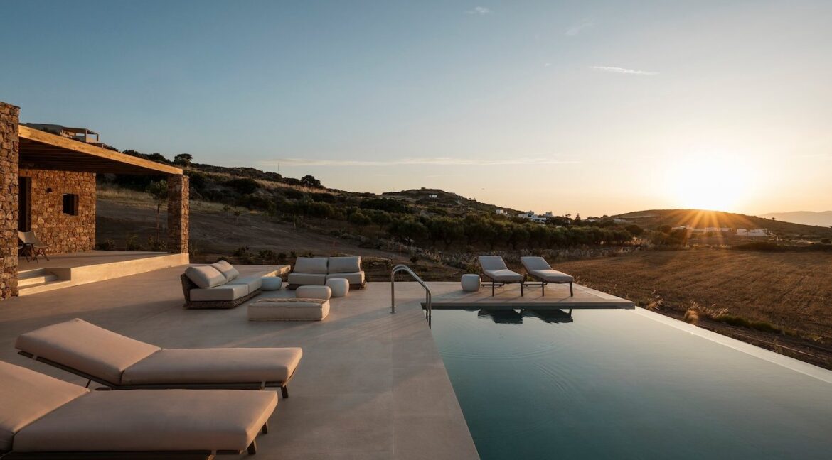 Luxury Sea-View Villa for Sale in Paros 1