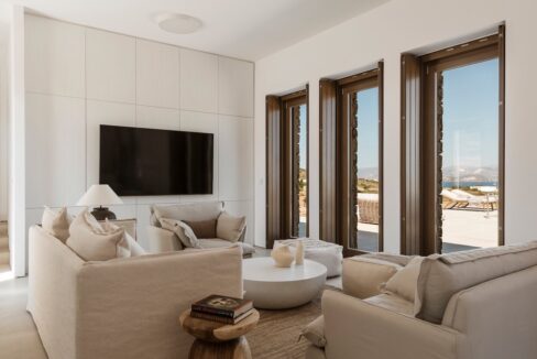 Luxury Sea-View Villa for Sale in Paros 12