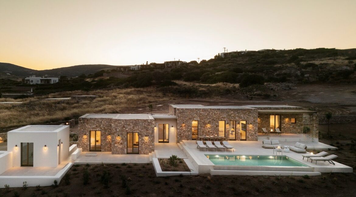Luxury Sea-View Villa for Sale in Paros 20