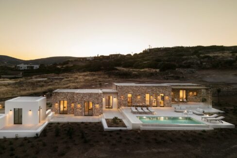 Luxury Sea-View Villa for Sale in Paros 20