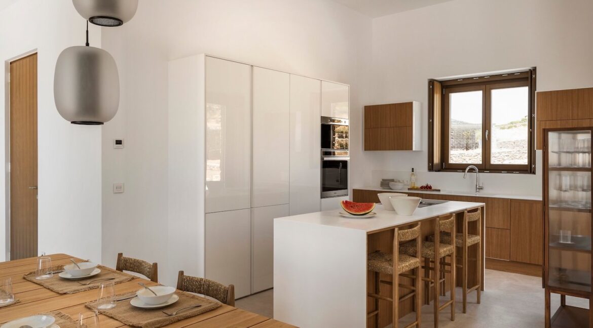 Luxury Sea-View Villa for Sale in Paros 7
