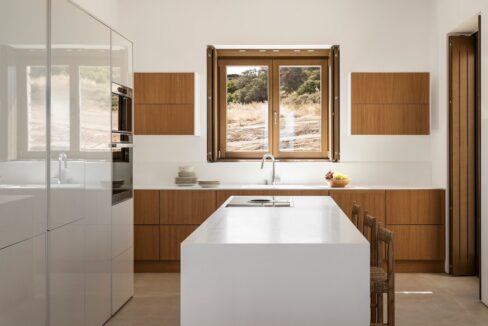 Luxury Sea-View Villa for Sale in Paros 8