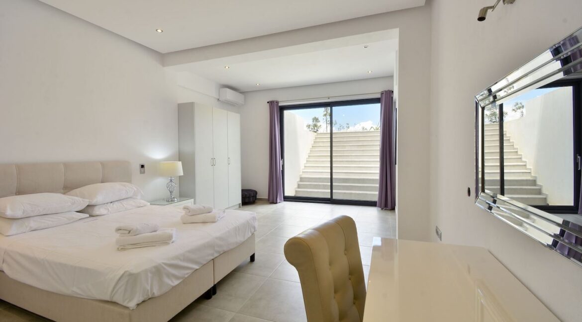 Luxury Sea-View Villa with Infinity Pool for Sale Avlaki Corfu 9