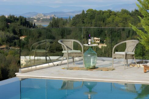 Luxury Villa for Sale in Central Corfu with Panoramic Views 4
