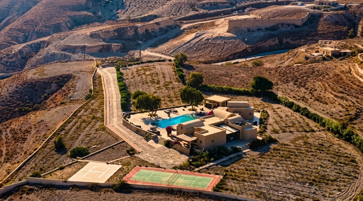 Luxury Villa for Sale in Santorini, Vlyhada
