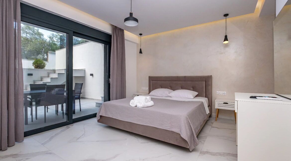 Luxury Villa with Pool for Sale in Polychrono Halkidiki 22