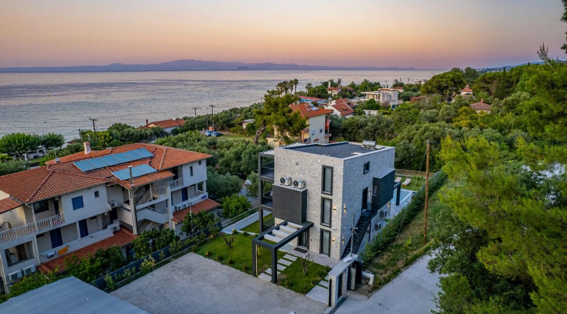 Luxury Villa with Pool for Sale in Polychrono Halkidiki 24
