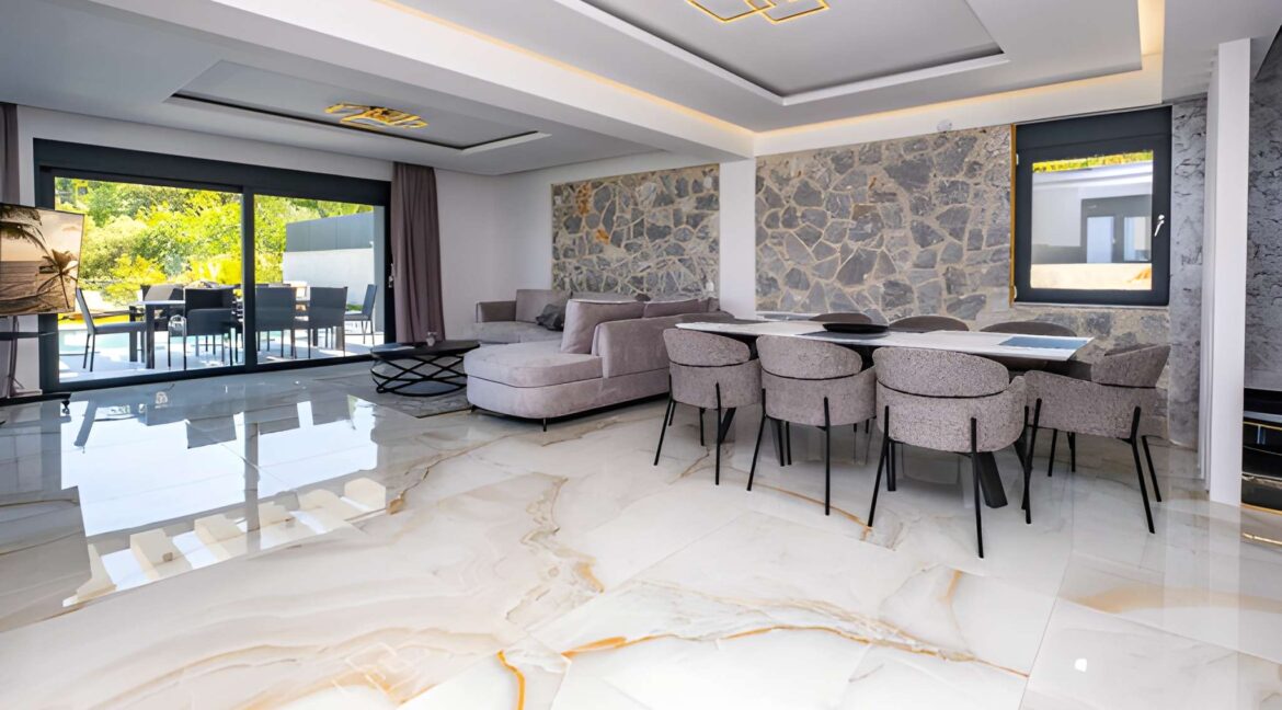 Luxury Villa with Pool for Sale in Polychrono Halkidiki 5