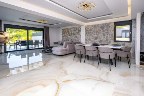 Luxury Villa with Pool for Sale in Polychrono Halkidiki 5