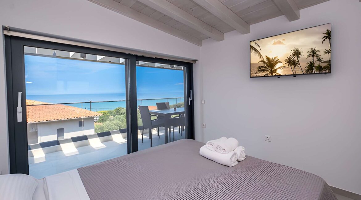 Luxury Villa with Pool for Sale in Polychrono Halkidiki 6