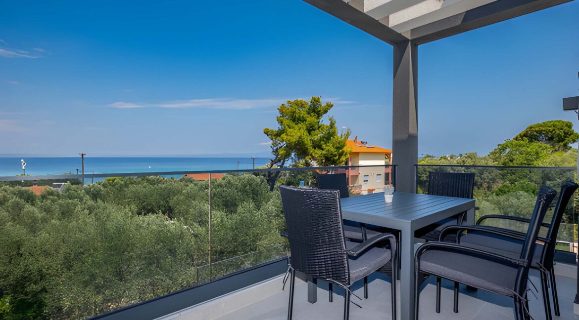 Luxury Villa with Pool for Sale in Polychrono Halkidiki 7