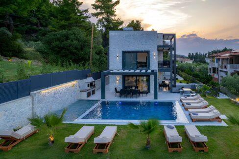 Luxury Villa with Pool for Sale in Polychrono Halkidiki 9