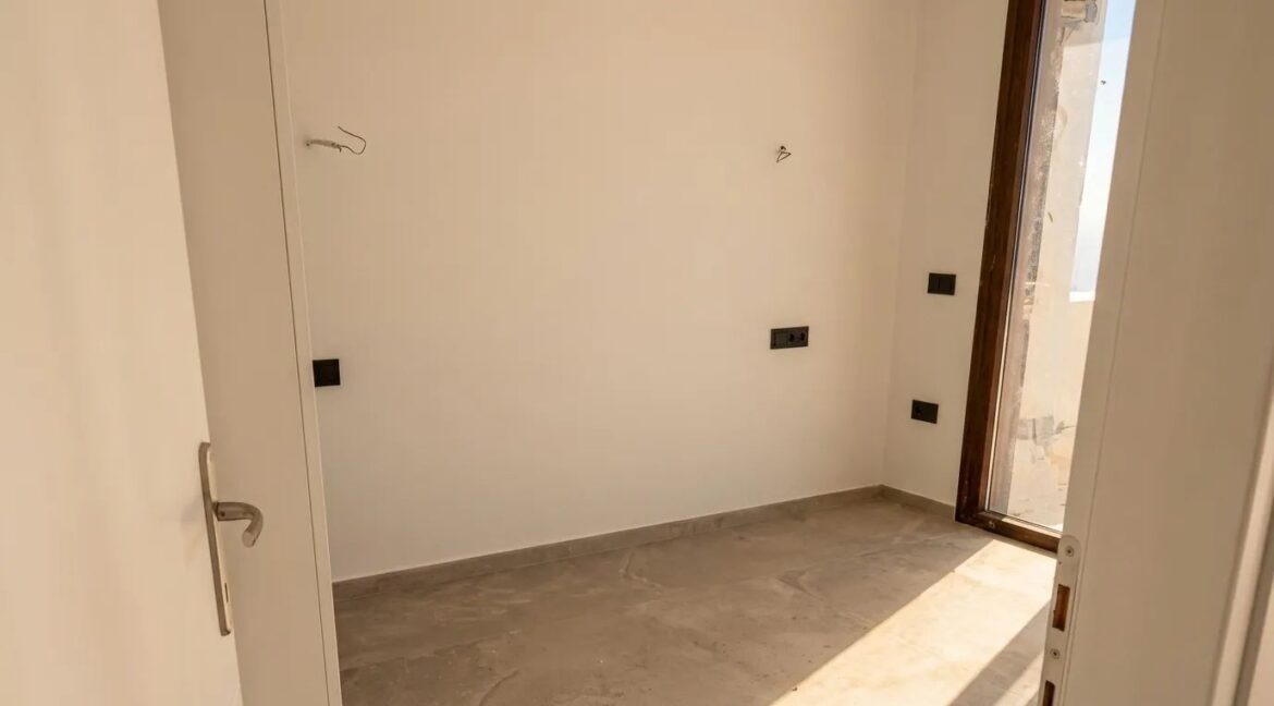 Modern Sea-View Villa with Pool for Sale in Syros, Aegean4