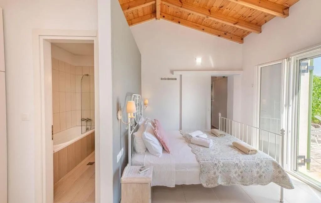 Panoramic Sea-View Villa for Sale in Kassiopi Corfu 15