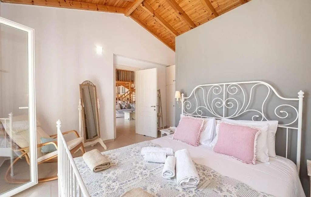 Panoramic Sea-View Villa for Sale in Kassiopi Corfu 19
