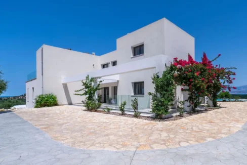 Sea-View Villa with Infinity Pool for Sale Avlaki Corfu 3