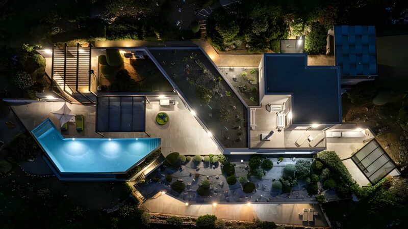 Seafront Luxury in Chania for sale