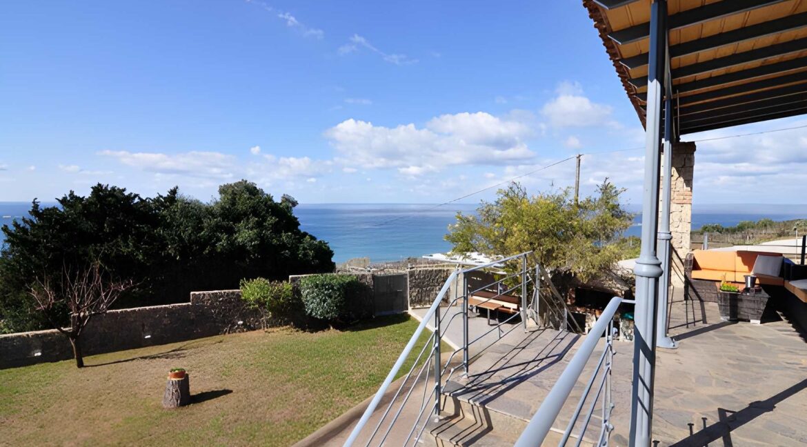 Seafront Villa for Sale in Corfu 1