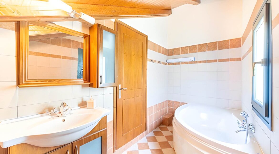 Seafront Villa for Sale in Corfu 3
