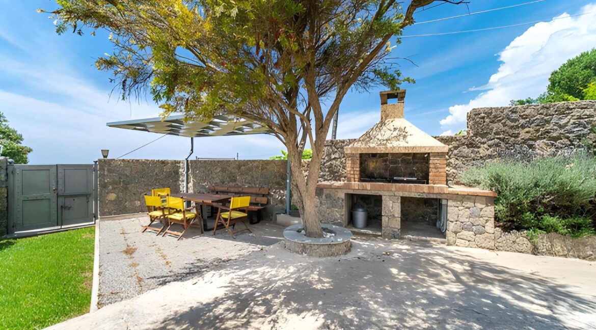 Seafront Villa for Sale in Corfu 8