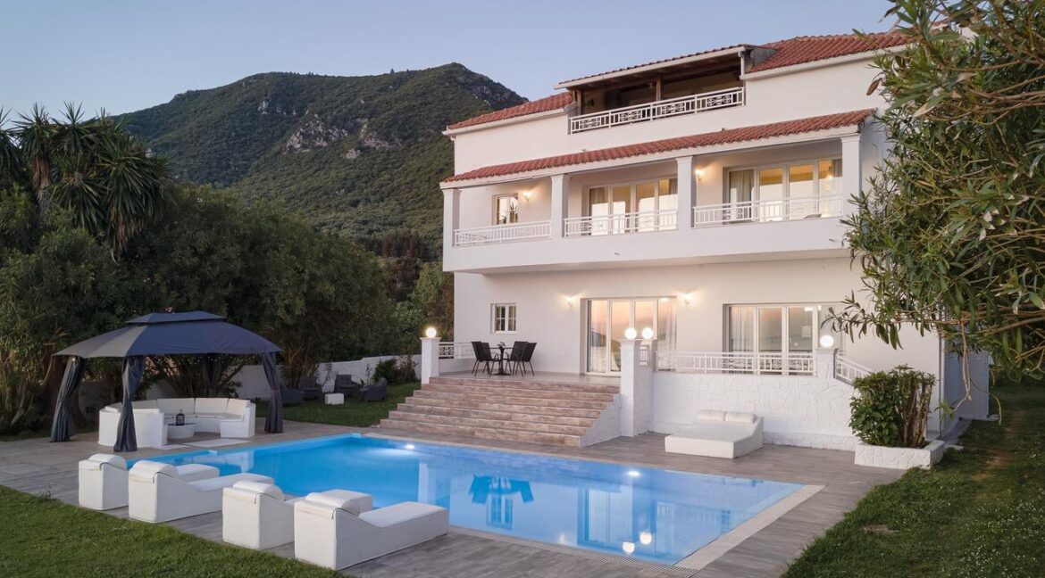 Seafront Villa for Sale in Corfu, Greece 8