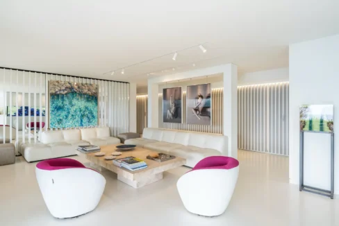 Seafront Villa in Athens for sale with Private Beach 23