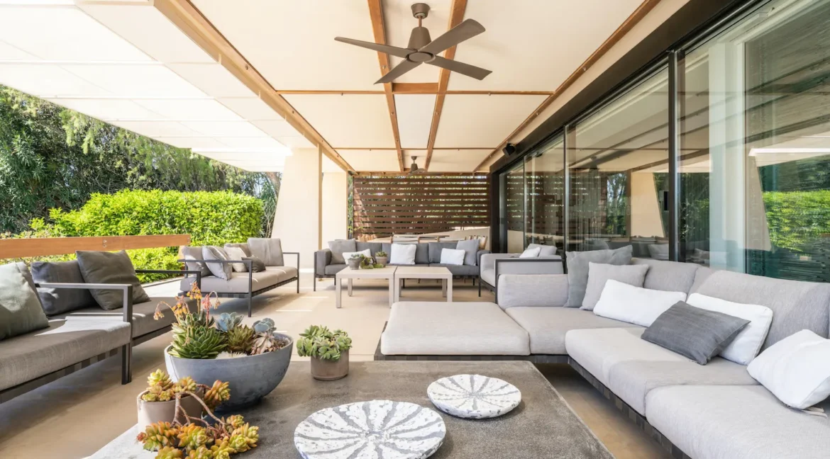 Seafront Villa in Athens for sale with Private Beach 26