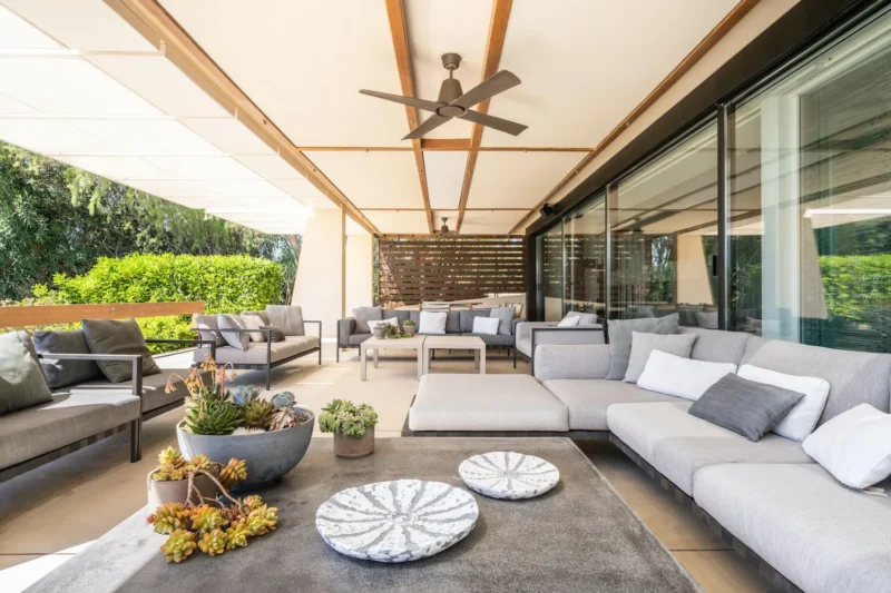 Seafront Villa in Athens for sale with Private Beach