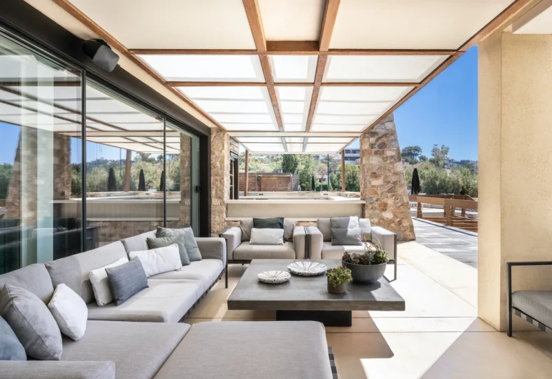 Seafront Villa in Athens for sale with Private Beach