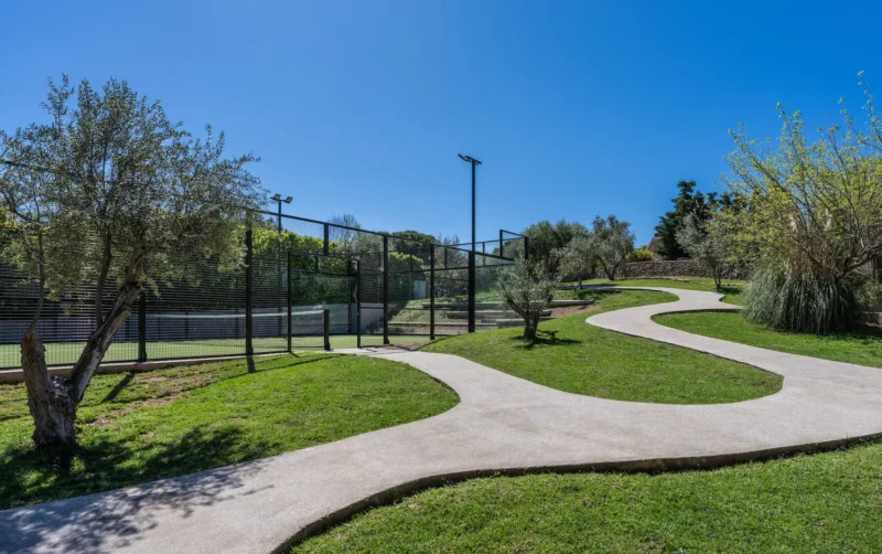 Seafront Villa in Athens for sale with Private Beach