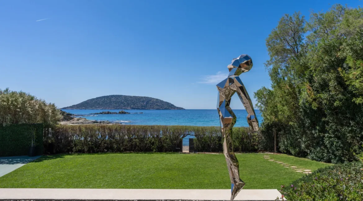 Seafront Villa in Athens for sale with Private Beach 35