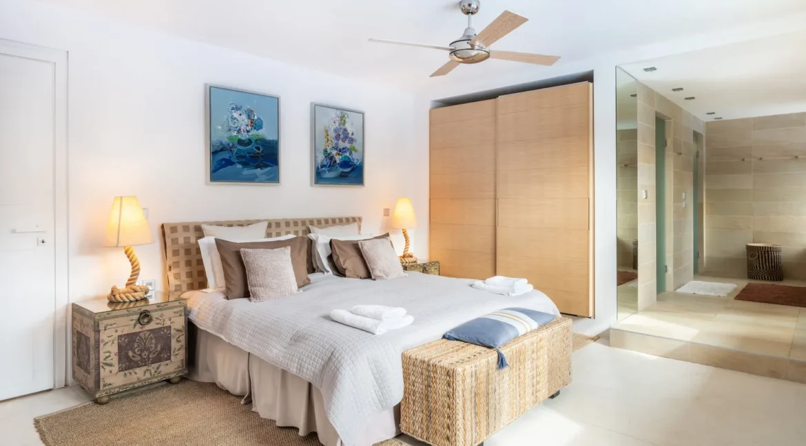 Seafront Villa in Athens for sale with Private Beach 4