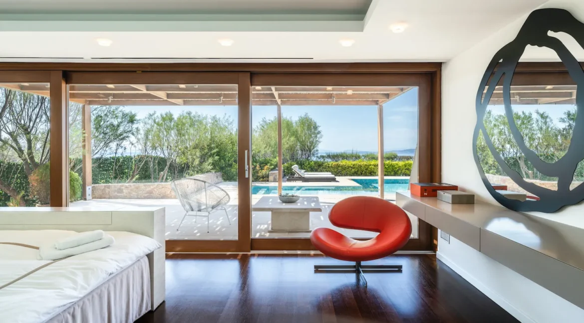 Seafront Villa in Athens for sale with Private Beach 7