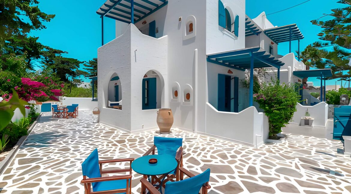 Small Apartments Hotel in Paros, Parikia, Hotel for Sale Paros