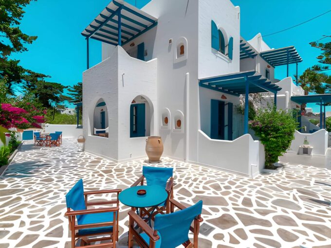 Small Apartments Hotel in Paros, Parikia, Hotel for Sale Paros