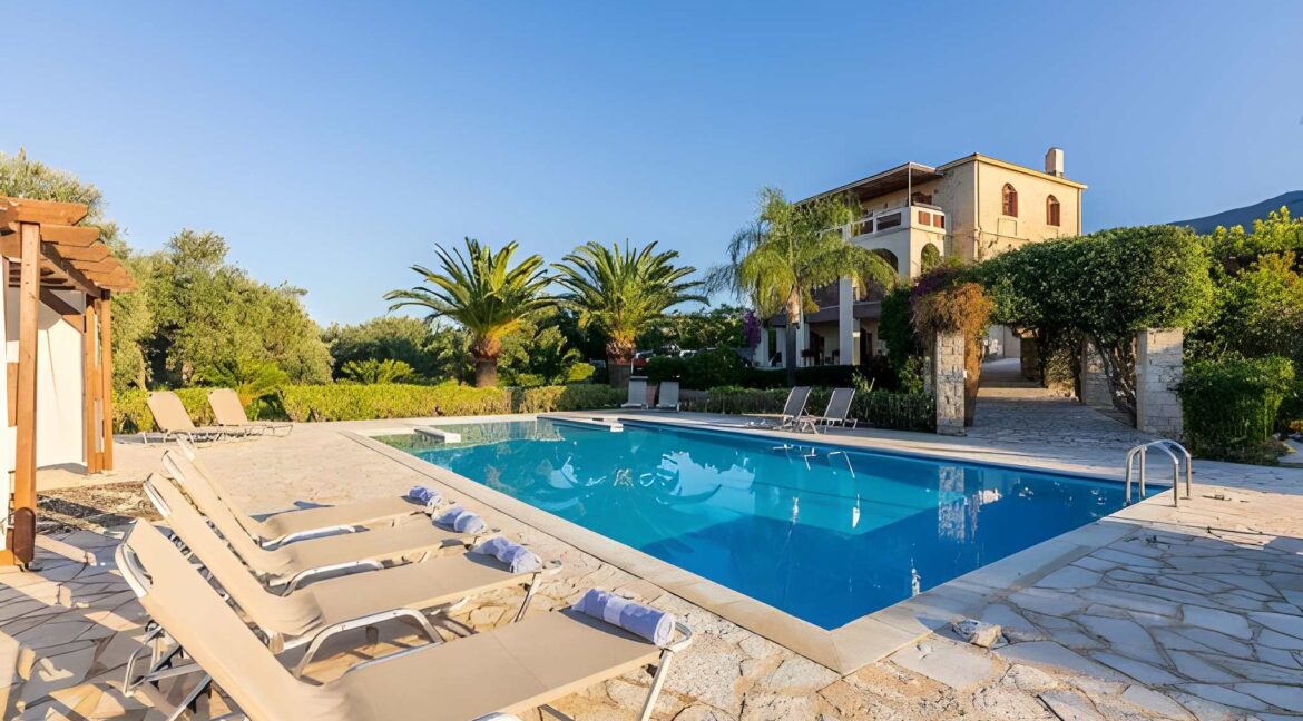 Stone Mansion for Sale in Crete, near Rethymno 1